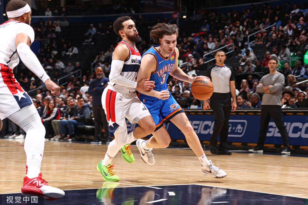 他的行为明 他的行为明